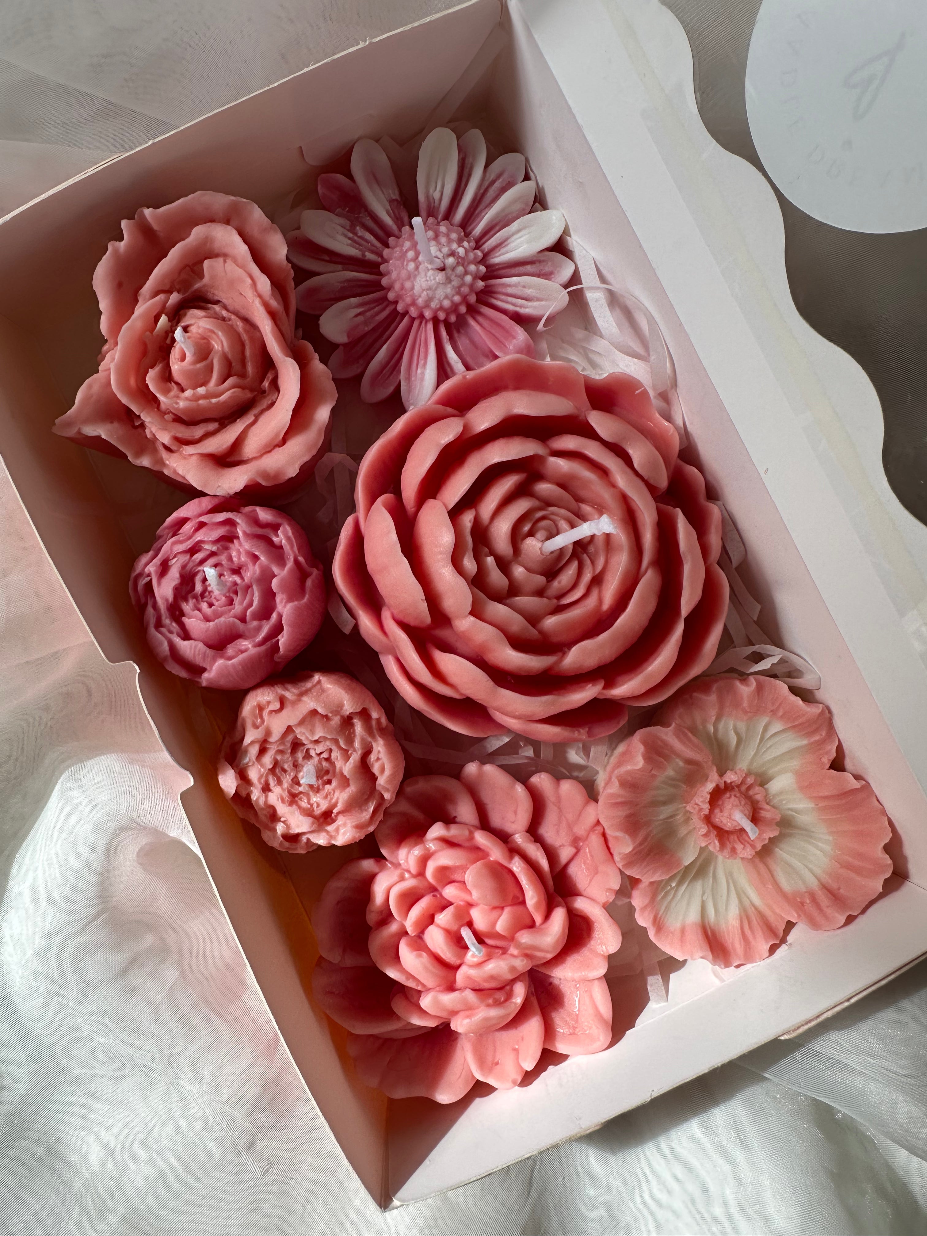 Blush blooms scented candles