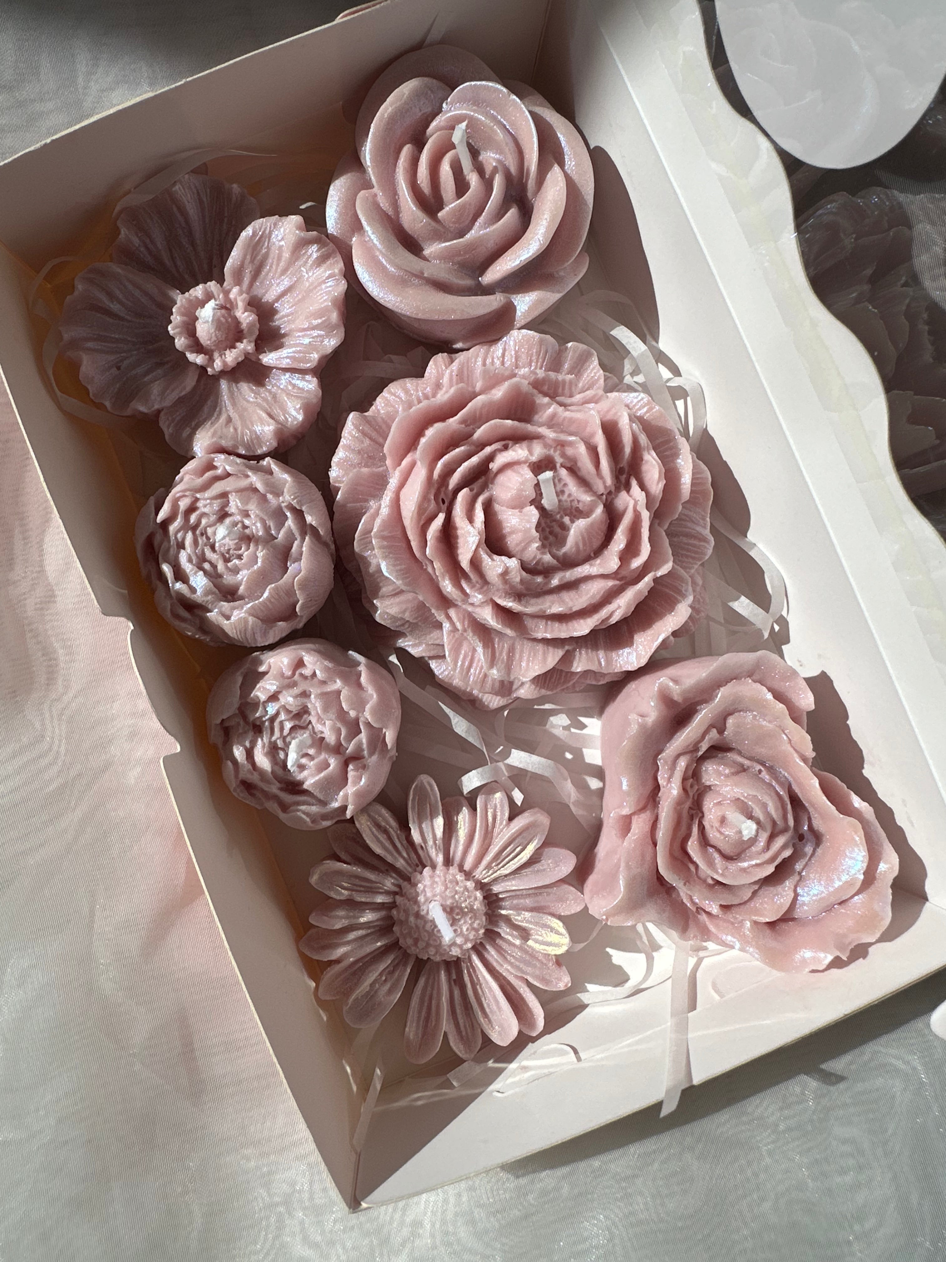 Sakura mix candle blooms gift box